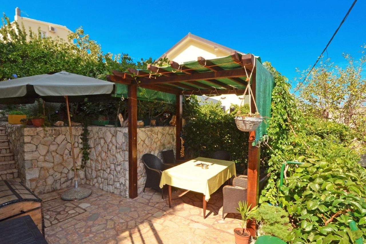 Apartments With A Parking Space Slatine, Ciovo - 5158 Trogir Exterior photo
