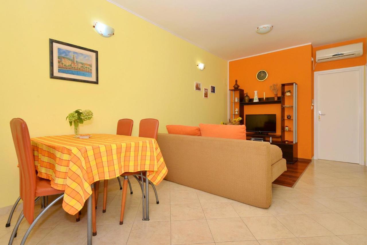 Apartments With A Parking Space Slatine, Ciovo - 5158 Trogir Exterior photo