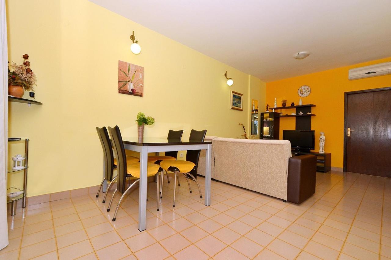 Apartments With A Parking Space Slatine, Ciovo - 5158 Trogir Exterior photo