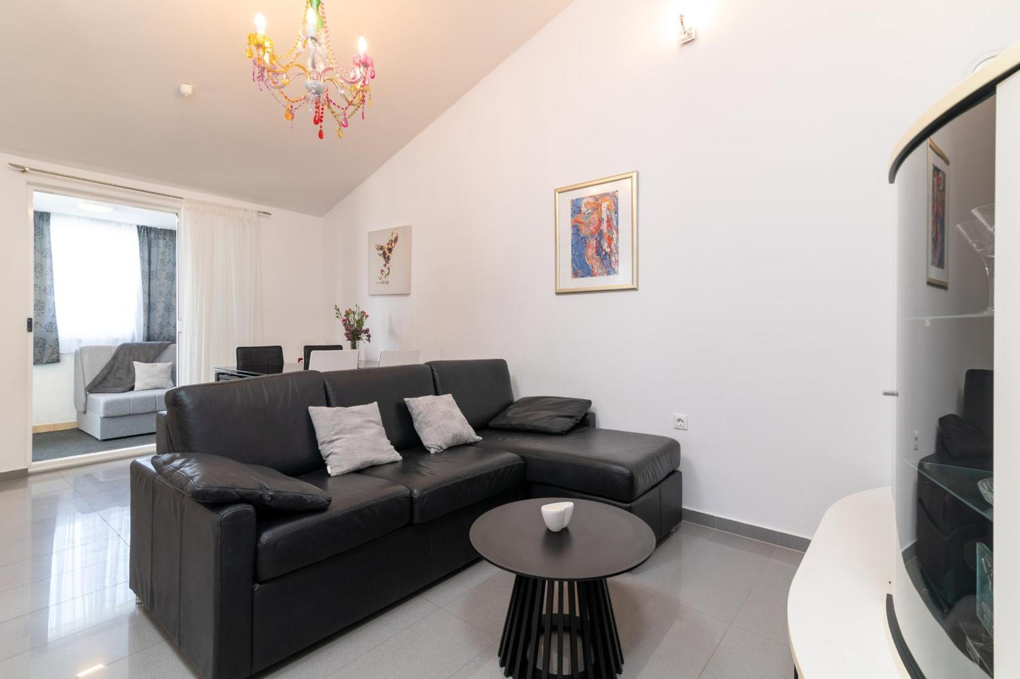 Apartments With A Parking Space Slatine, Ciovo - 5158 Trogir Room photo
